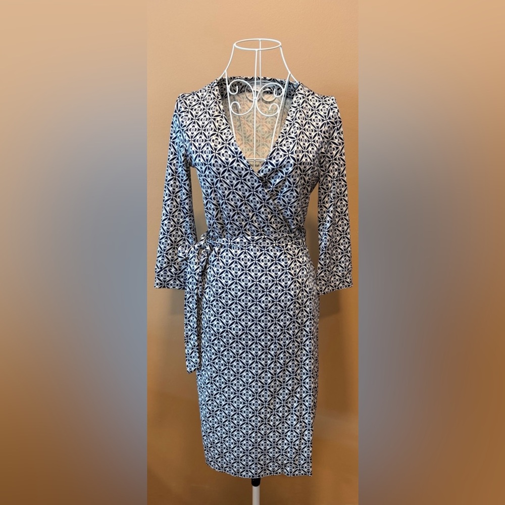 Diane Von Furstenberg Black and White Printed Wrap Midi Dress